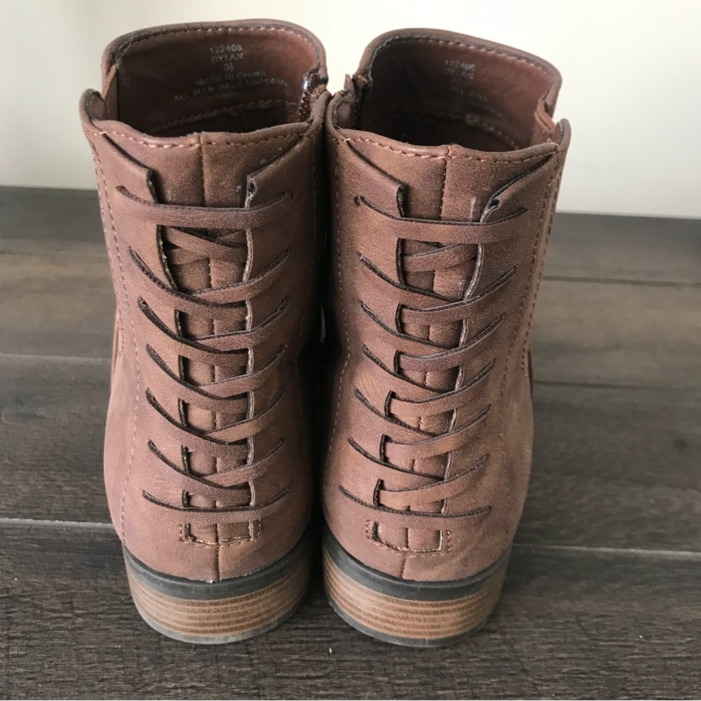 Limelight size 8.5 ankle boot
